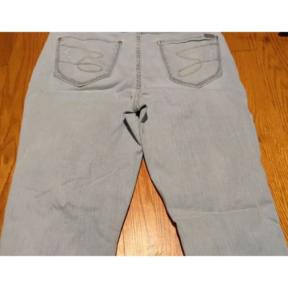Seven7 Women's Light Blue Denim Distressed Slim Straight‎ Jeans  Size 10 - Picture 9 of 11